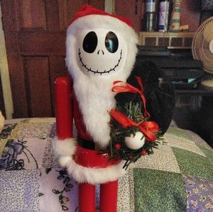 NUTCRACKER NIGHTMARE BEFORE CHRISTMAS